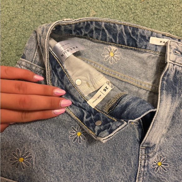 Women’s Pacsun Jean Shorts Set of 4 Size 26 Waist - Picture 4 of 12